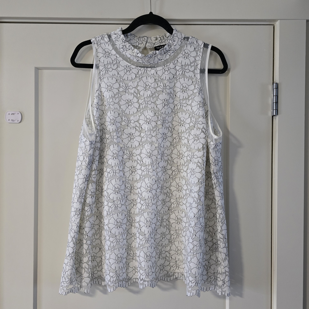 Torrid White Floral Lace Tank Top Blouse